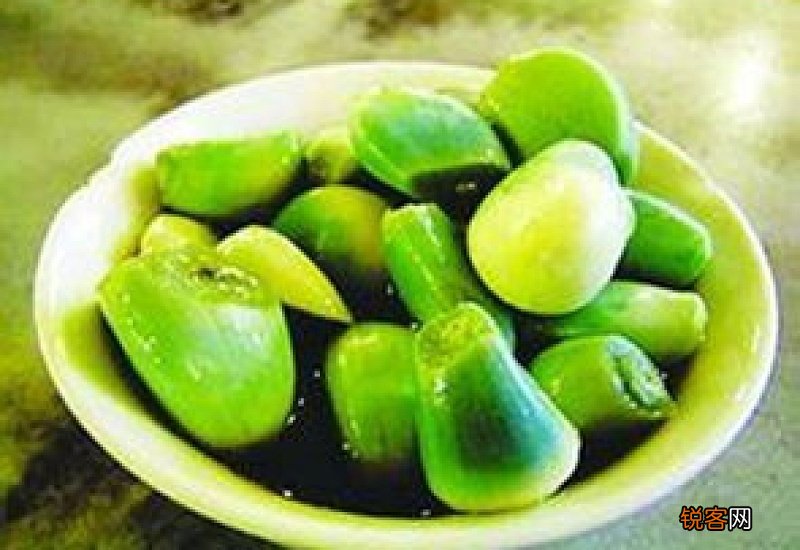 腊八蒜很酸吗