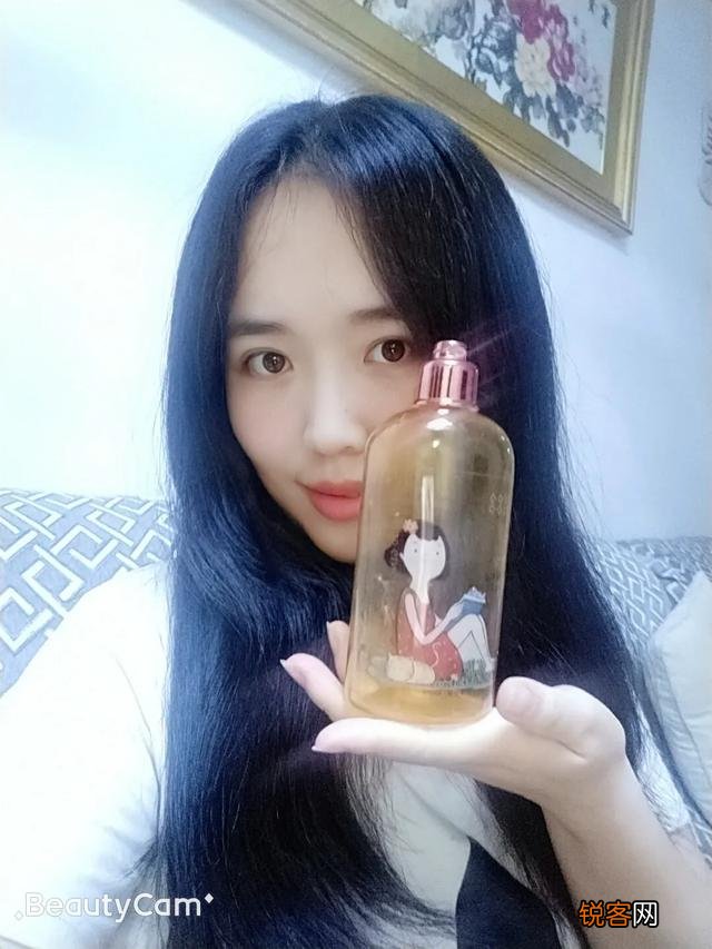 请问有适合油性头皮干性发质的好用护发素推荐吗？