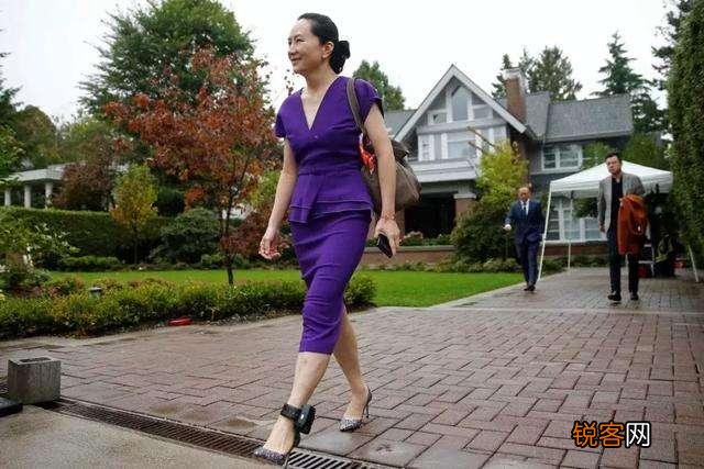 孟晚舟是任正非的女儿吗？为什么她姓孟呢？