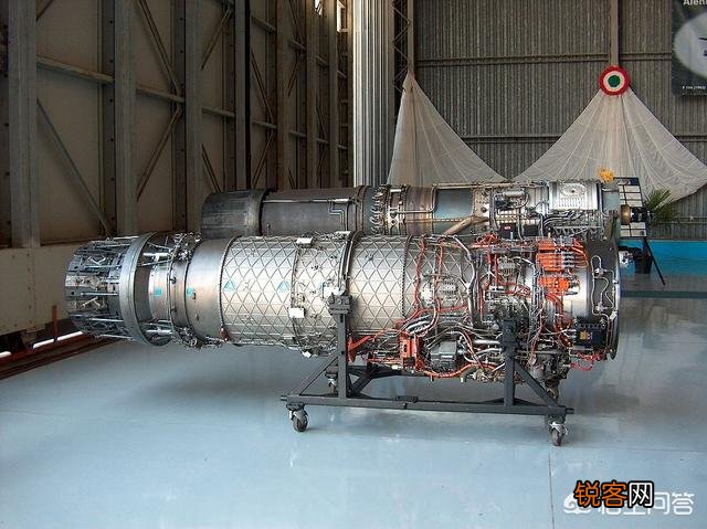 苏30SM,F15S,F/A18F,EF2000,阵风,进行对比,谁综合性能最好？