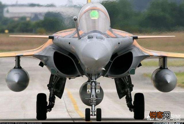 苏30SM,F15S,F/A18F,EF2000,阵风,进行对比,谁综合性能最好？