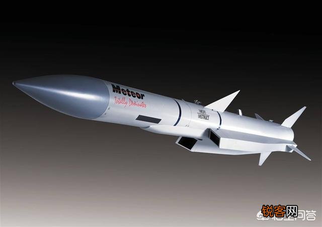 苏30SM,F15S,F/A18F,EF2000,阵风,进行对比,谁综合性能最好？
