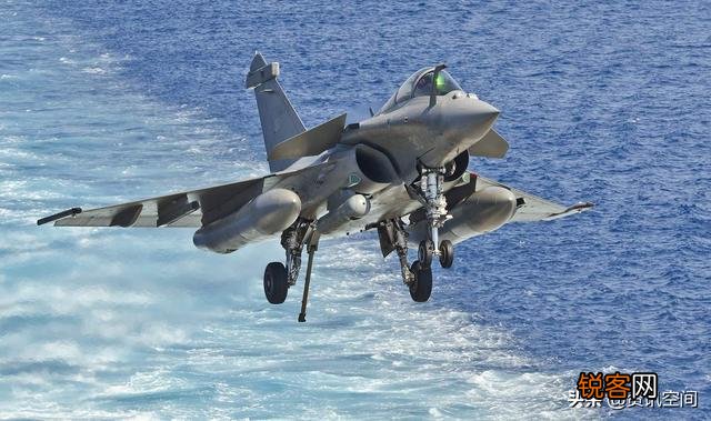 目前世界上综合能力最强的第三代战斗机是什么？