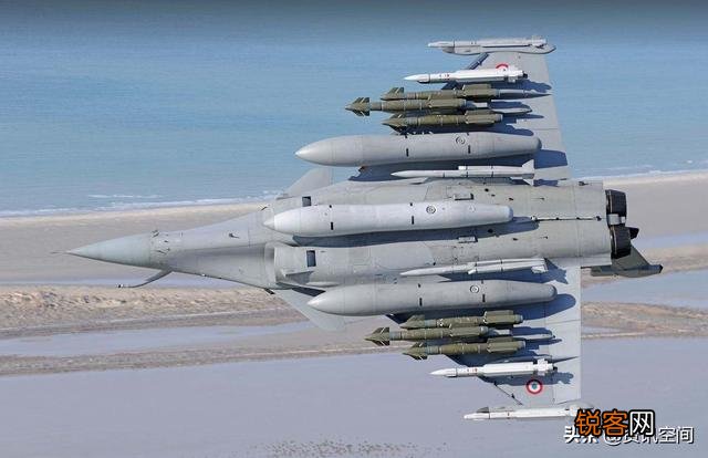 目前世界上综合能力最强的第三代战斗机是什么？