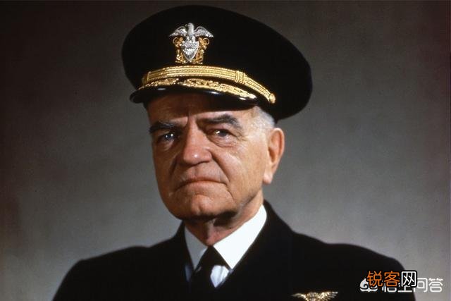 瓜岛战役,美、日双方舰载机擦肩而过,为什么不开战？