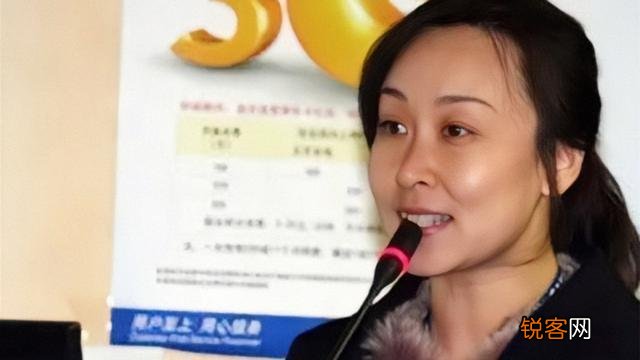 姚凌：从秘书到任正非妻子,培养女儿成哈佛名媛,她有什么能耐？