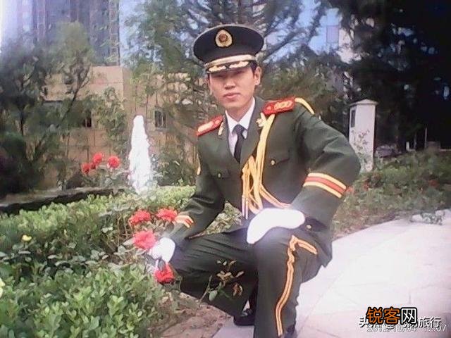 请问一下有多少女生喜欢军人,谈谈看法？