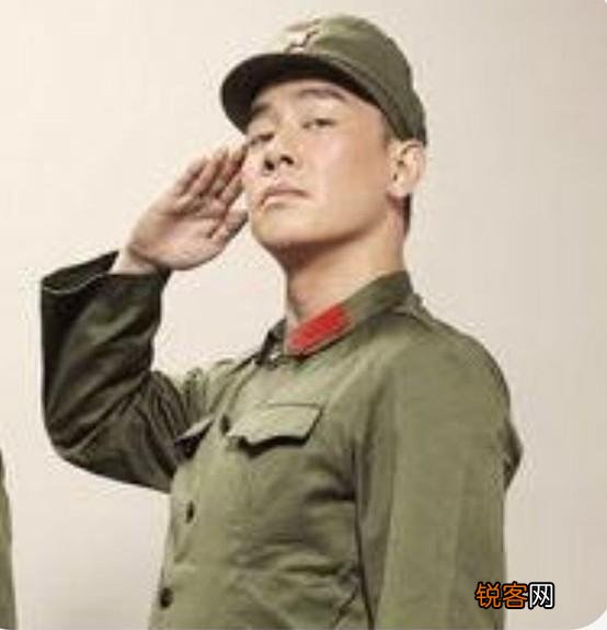 请问一下有多少女生喜欢军人,谈谈看法？