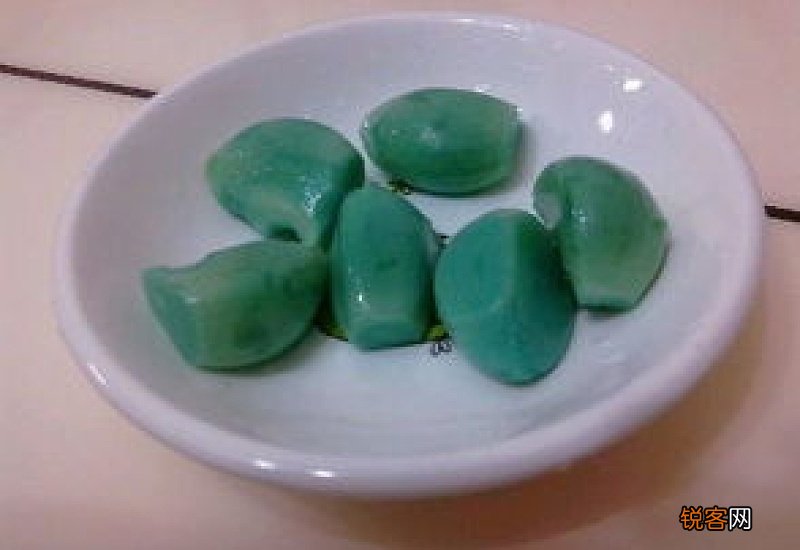 腊八蒜放糖好还是不放糖好