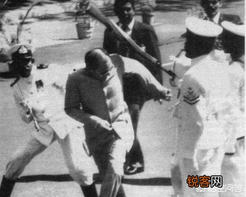 “印度铁娘子”英迪拉·甘地,为何会被自己的贴身警卫开枪打死？