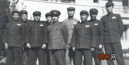 军队校级有没有当军长,司令的？