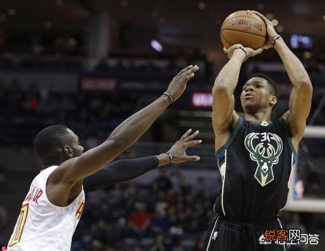 为什么总感觉世界杯上的字母哥,和NBA上的字母哥不是一个人呢？