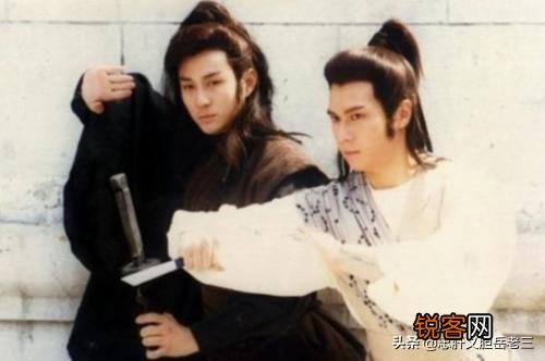 为什么傅红雪在《边城浪子》中是反派,而在《天涯明月刀》中又变成了正派？