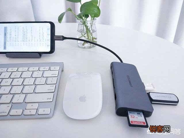 为什么越来越多手机采用Type-C接口？除了充电,还能做什么？