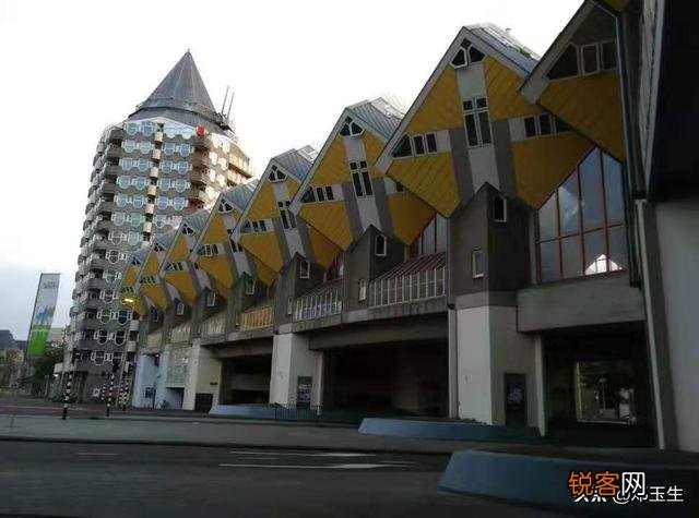 你去过荷兰旅行吗？可以分享你的旅行体验吗？