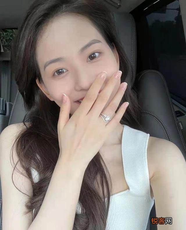 结婚钻戒选哪个牌子好？最便宜的价格大概多少？