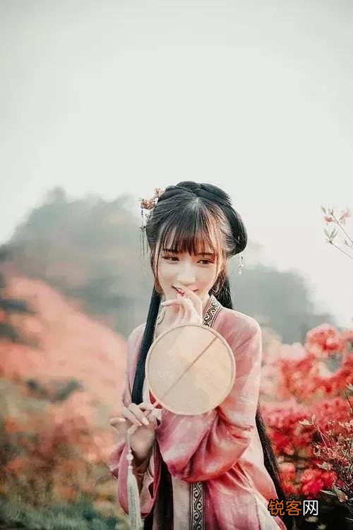 回收旧衣服,联系一家公司。要交8000多块保证金,靠谱吗？