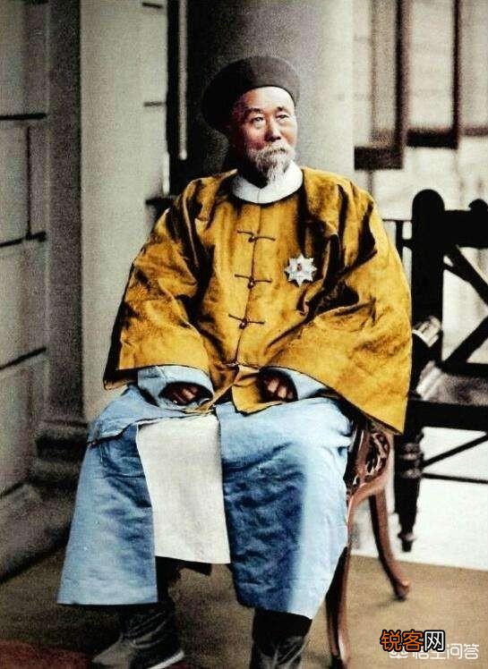 李鸿章到底是忠心为国,还是一心为己？他是不是贪生怕死？他到底爱不爱国？