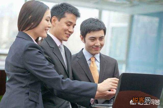 对于公司来说技术人才和管理人才谁更重要？