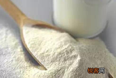 请问宝宝的奶粉品牌能换吗？推荐？