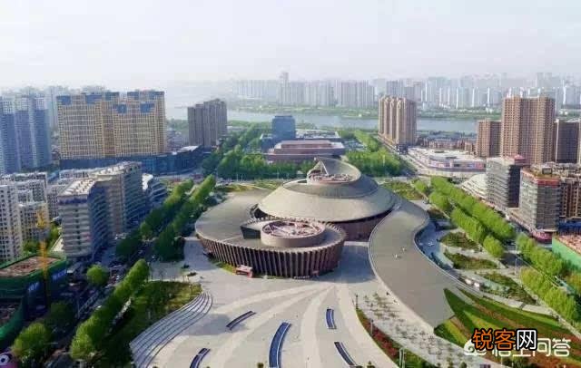 临沂的GDP在山东省内排名前十,拿到山西可排名第几？