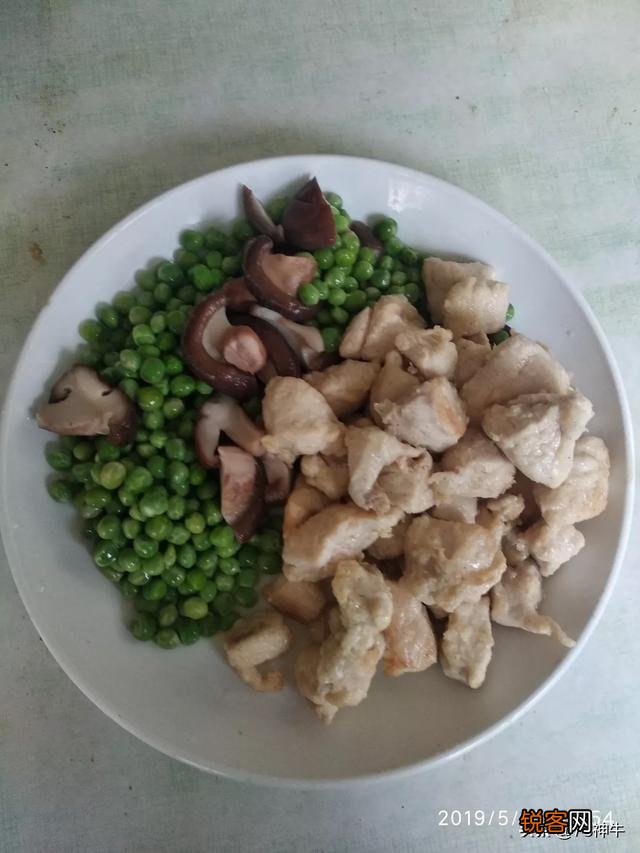 天天吃鸡胸肉有危害吗？