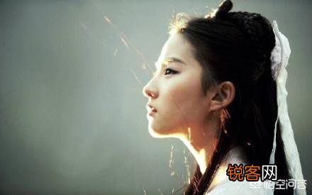 “我不需要她有演技,我只需要她美。”,这个她指谁？演了什么电影？
