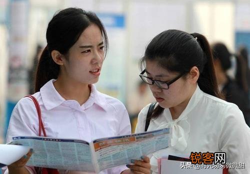 2022年参加高考,高中古文需要背哪里？