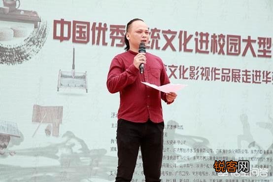 教师如何做到传播优秀文化？