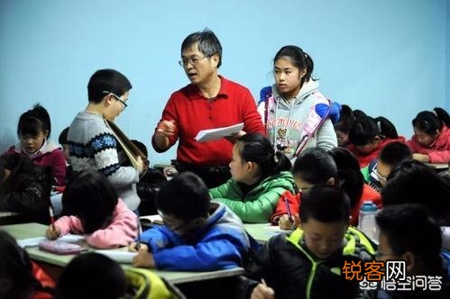 教师如何做到传播优秀文化？
