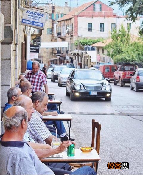 中东人的生活是什么样的？