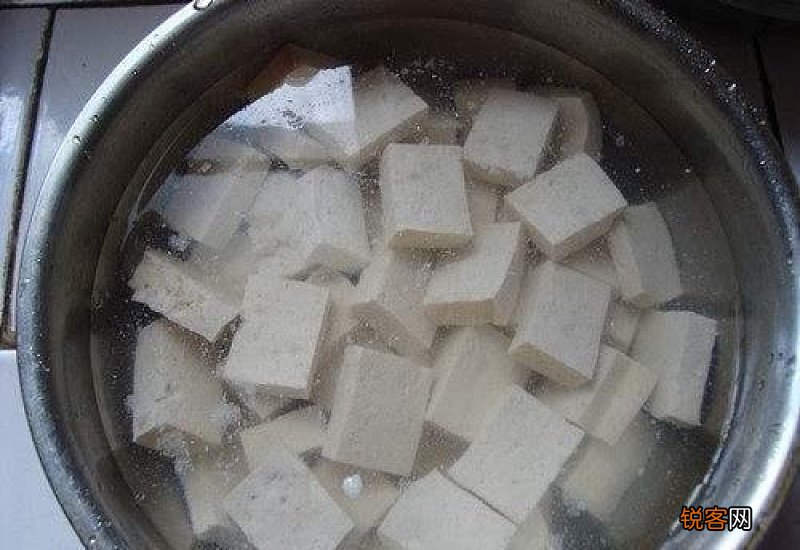 豆腐酸了加热后能吃吗