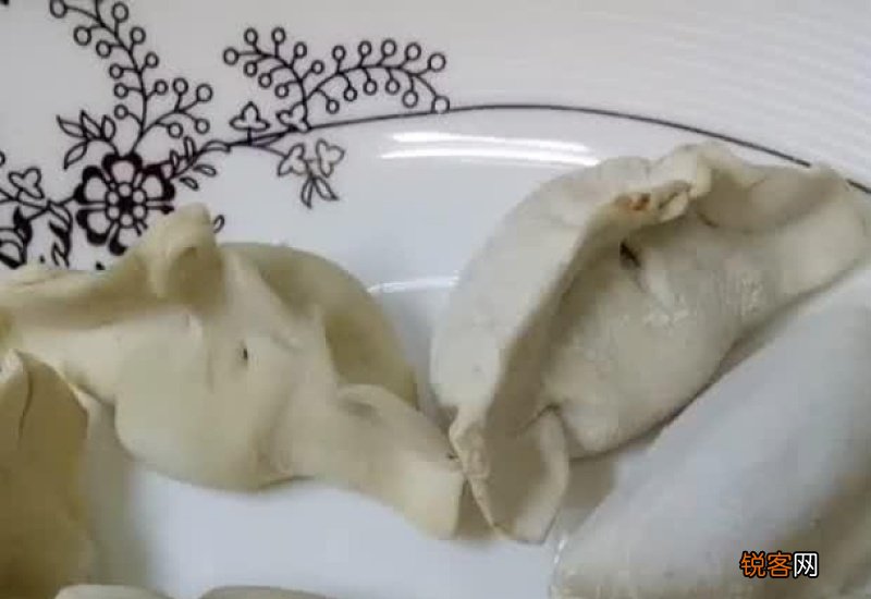 如何包冻饺子不裂