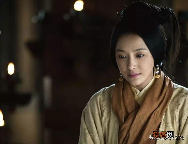 为什么司马迁在史记中对吕后的评价如此之高,还把她列入了本纪？