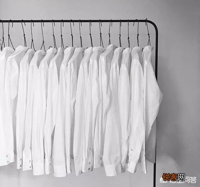 男生有什么经久不衰的经典款衣服推荐吗？