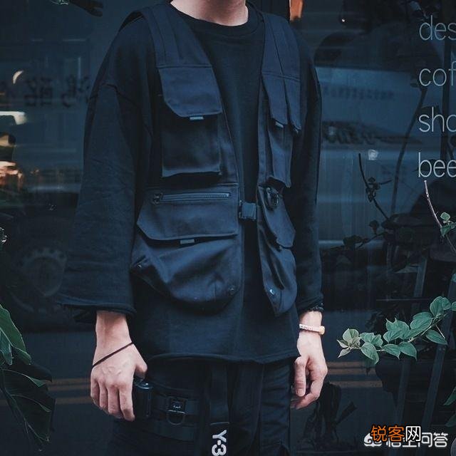 男生有什么经久不衰的经典款衣服推荐吗？