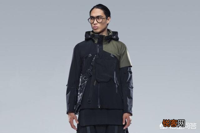 男生有什么经久不衰的经典款衣服推荐吗？