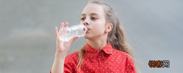 十岁女孩子不听话怎么办 十岁女孩子不听话如何是好