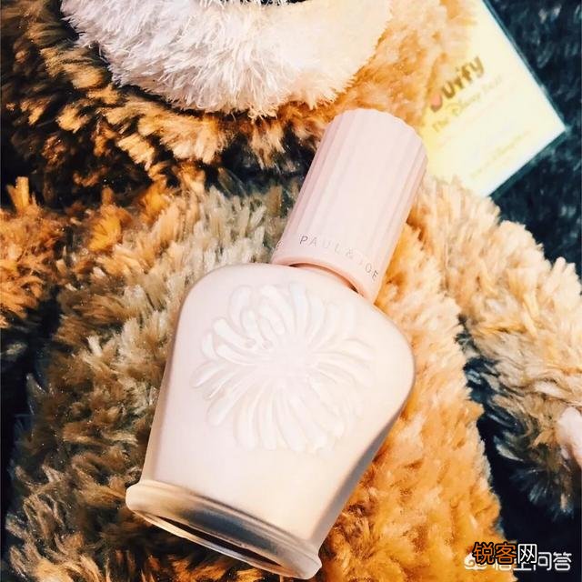 夏天到了,哪种隔离防晒霜价格亲民又好用？本人干性皮肤？