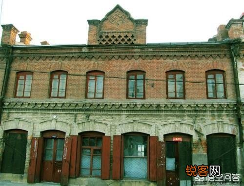 “客官,打尖还是住店”里面为什么说打尖？