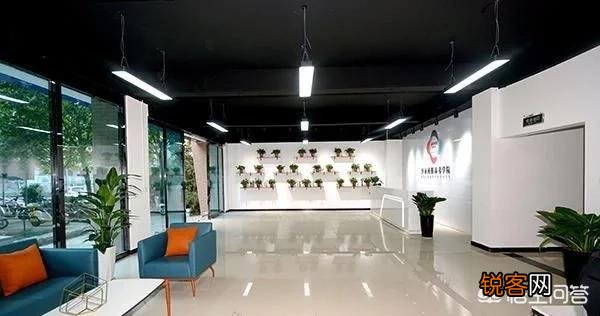 有的人明明做着不起眼的生意却身价千万,你身边有没有？