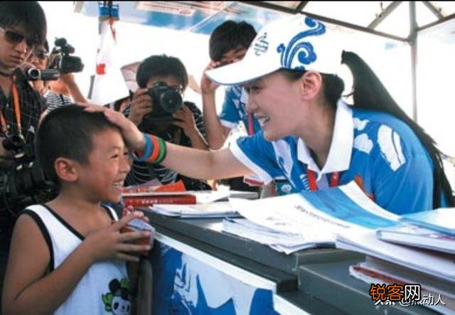 有什么歌能让你听到流泪？