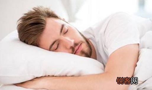 研究称男性俯睡易导致频繁遗精