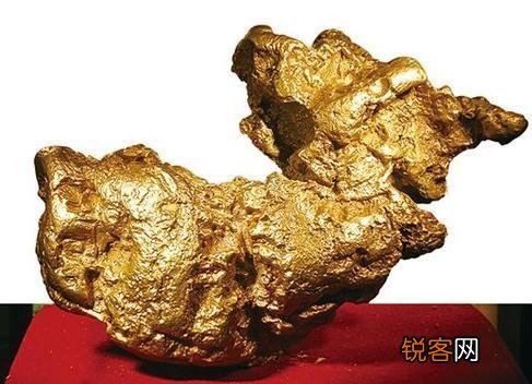 光照狗头金会反光吗？