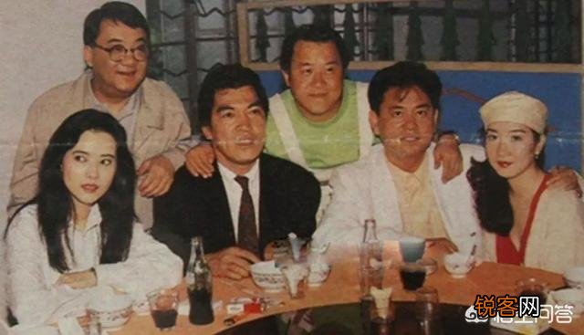 蓝洁瑛落魄时,为什么没有人帮她？
