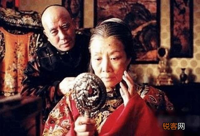 李莲英是怎么得到慈禧太后的宠幸的？