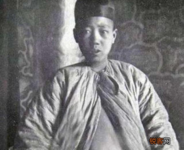 李莲英是怎么得到慈禧太后的宠幸的？