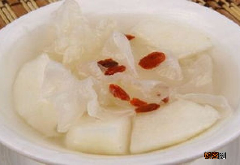 冬天银耳汤隔夜能喝吗 冬天银耳汤隔夜能喝吗百度