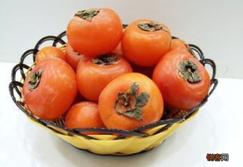 柿子吃多了会怎样？柿子和什么一起吃好