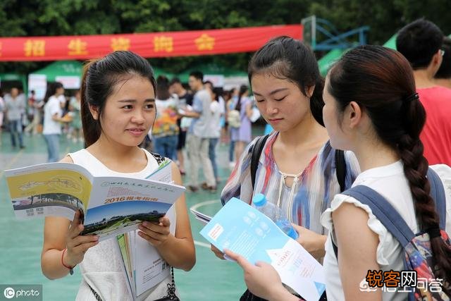大学的二级学院和独立学院的区别是什么？怎么区别？